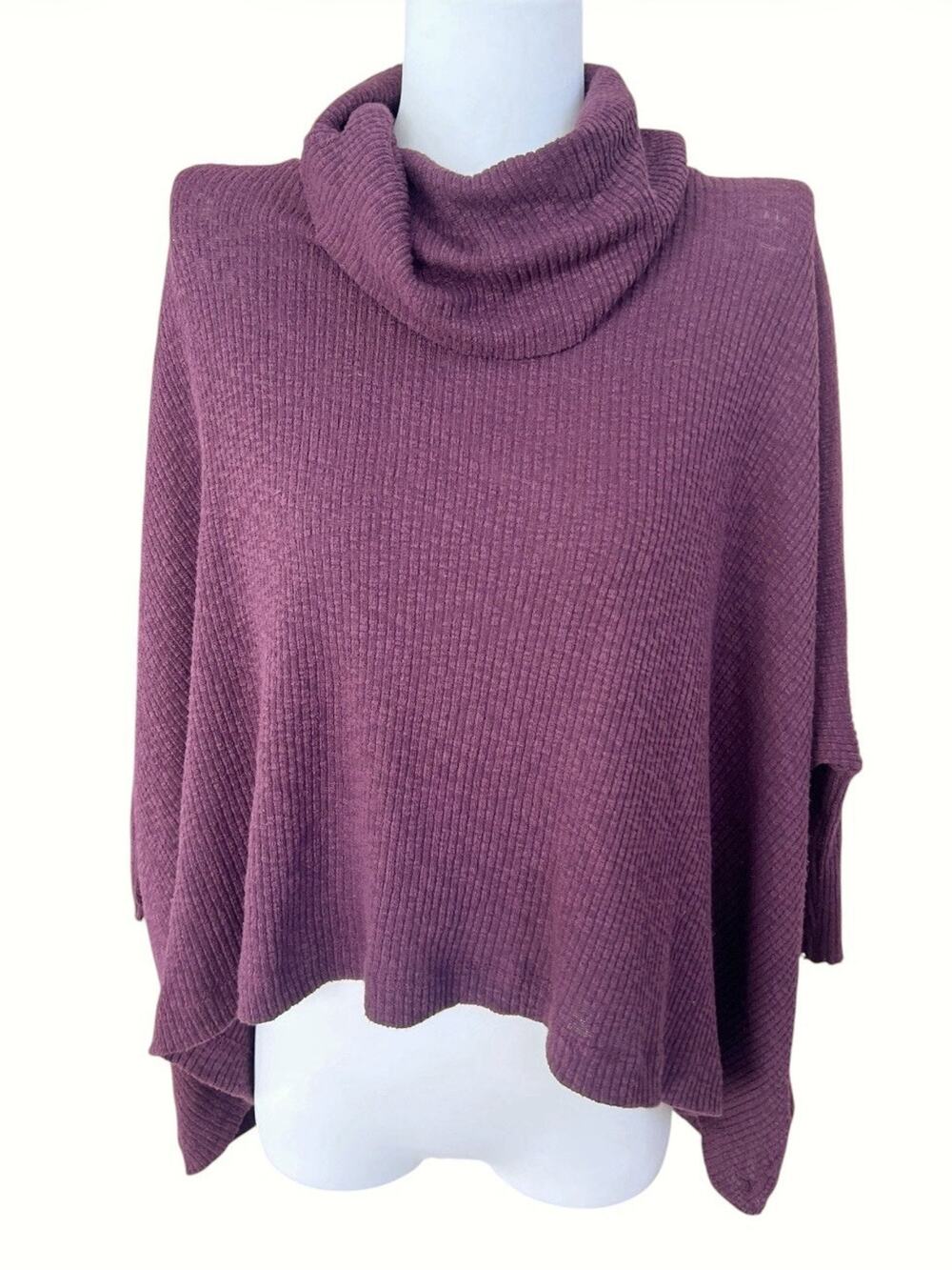 FP Beach Free People World Traveler Open Back Poncho Sweater Top XS Plum Purple